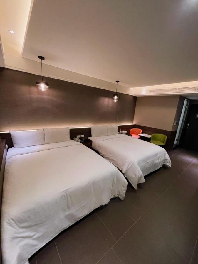 Ouge Motel - Fengshan Kaohsiung Exterior photo